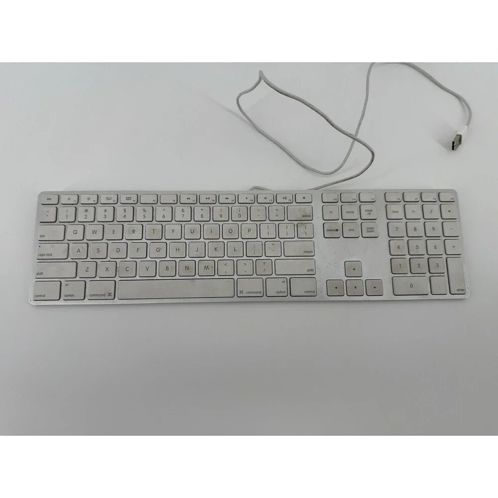 Original Apple Wired Keyboard with USB